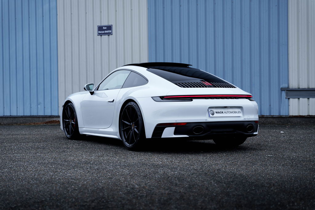 Porsche 992 Carrera 4S
