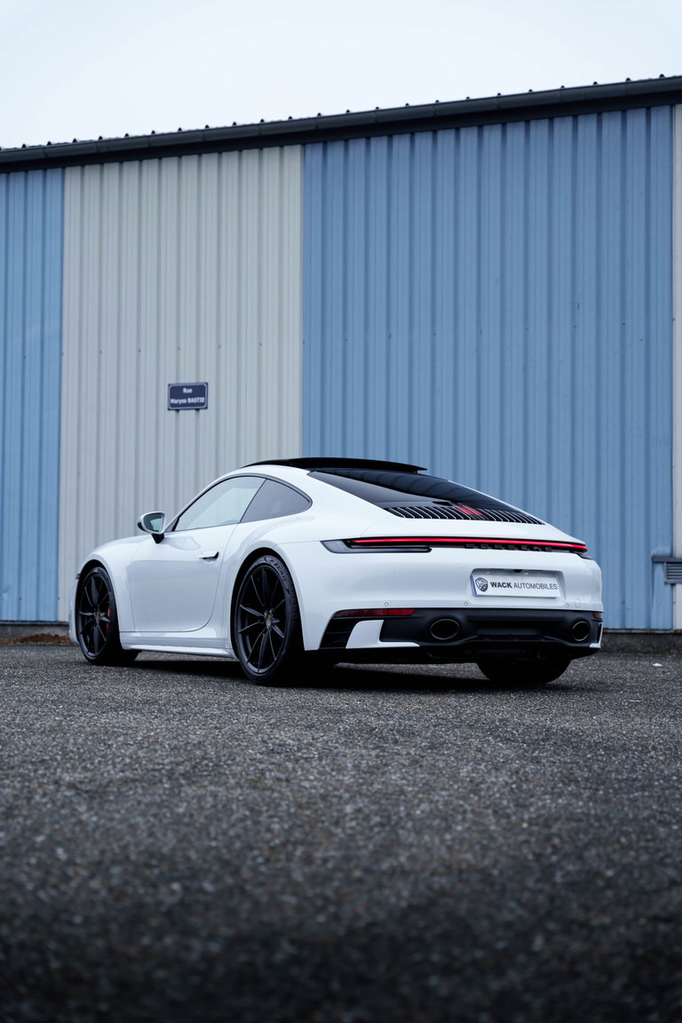 Porsche 992 Carrera 4S