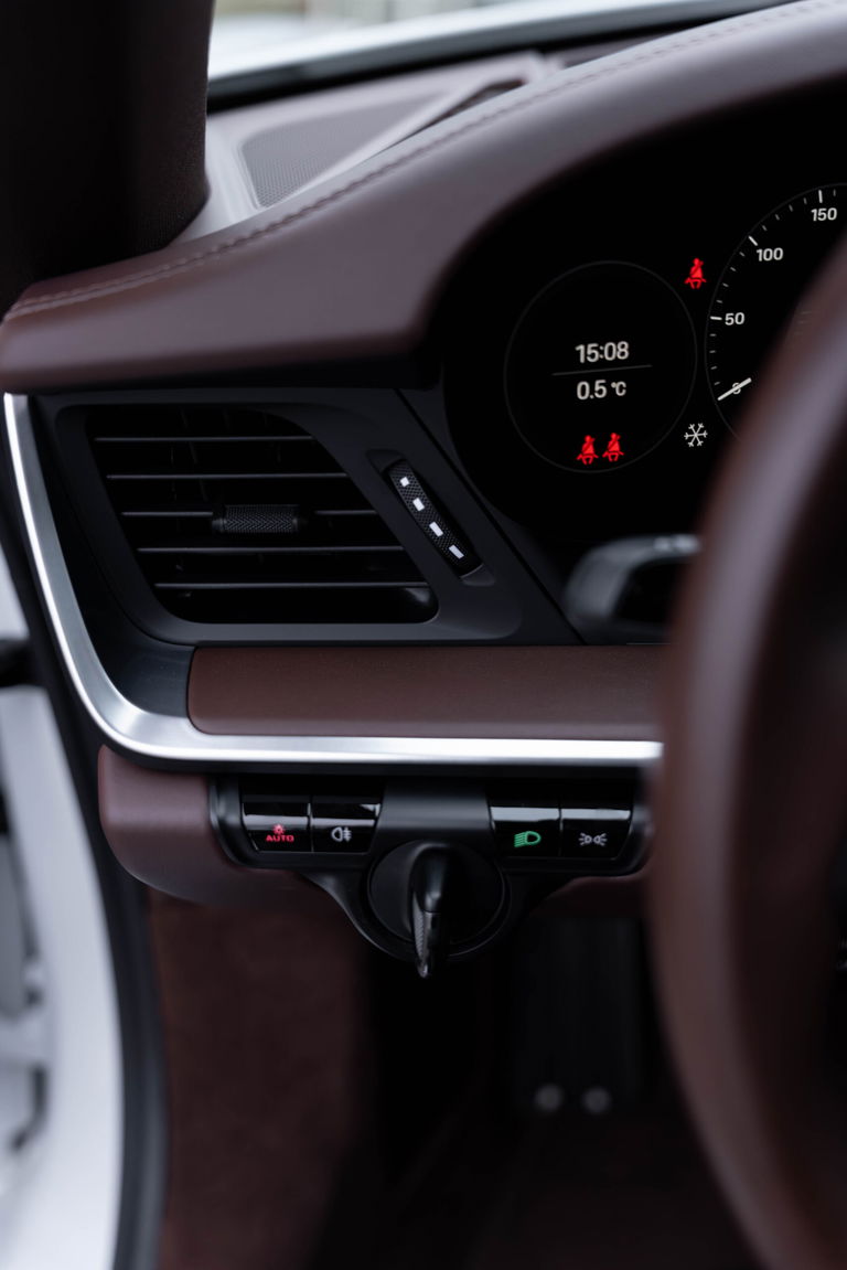 Porsche 992 Carrera 4S