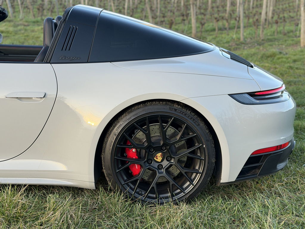 Porsche 992 Targa 4 GTS