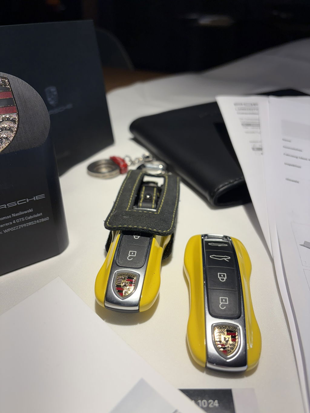 Porsche 992 Carrera 4 GTS