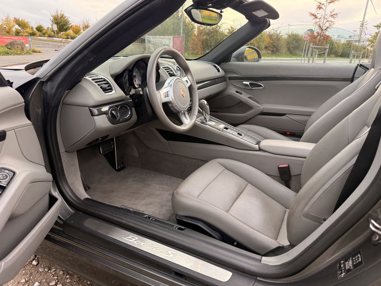 Porsche 981 Boxster S