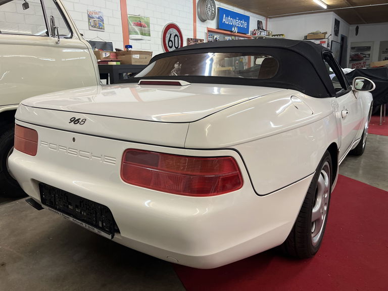 Porsche 968