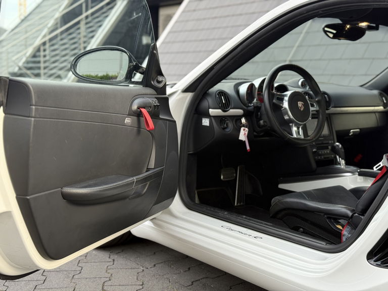 Porsche 987 Cayman R