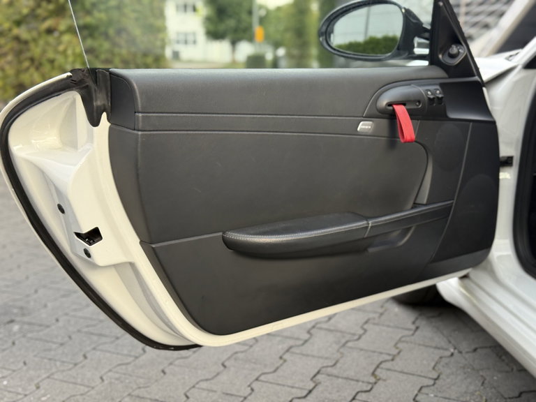 Porsche 987 Cayman R