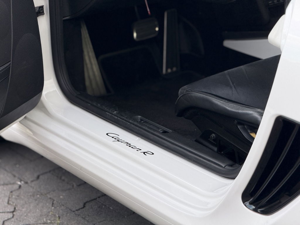 Porsche 987 Cayman R