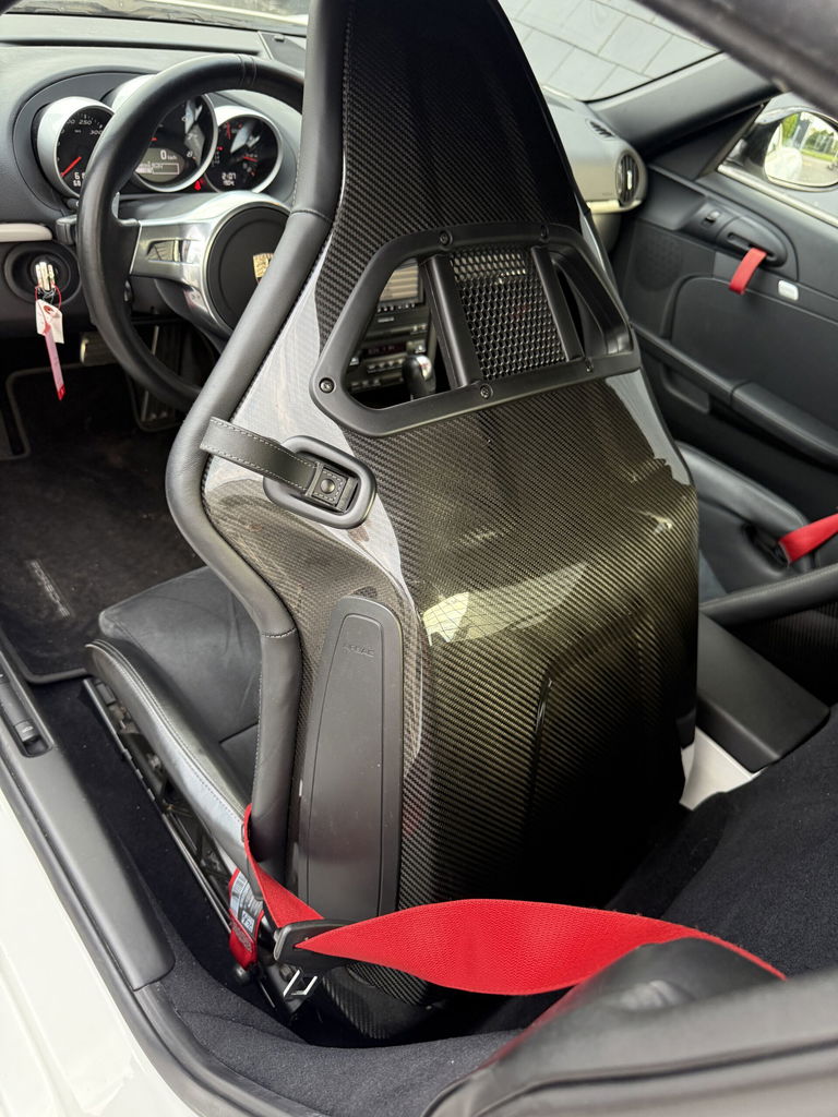 Porsche 987 Cayman R