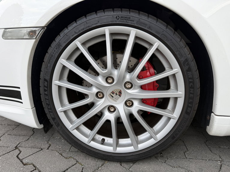 Porsche 987 Cayman R