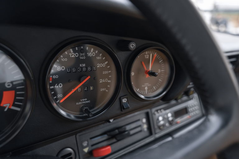 Porsche 911 Carrera 3.2