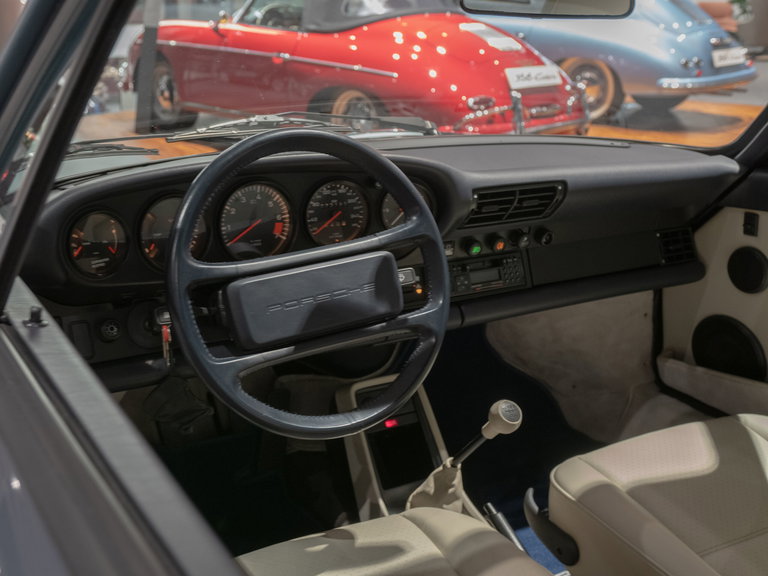 Porsche 911 Carrera 3.2