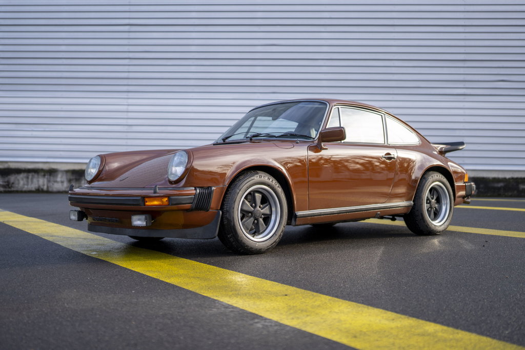 Porsche 911 Carrera 3.0