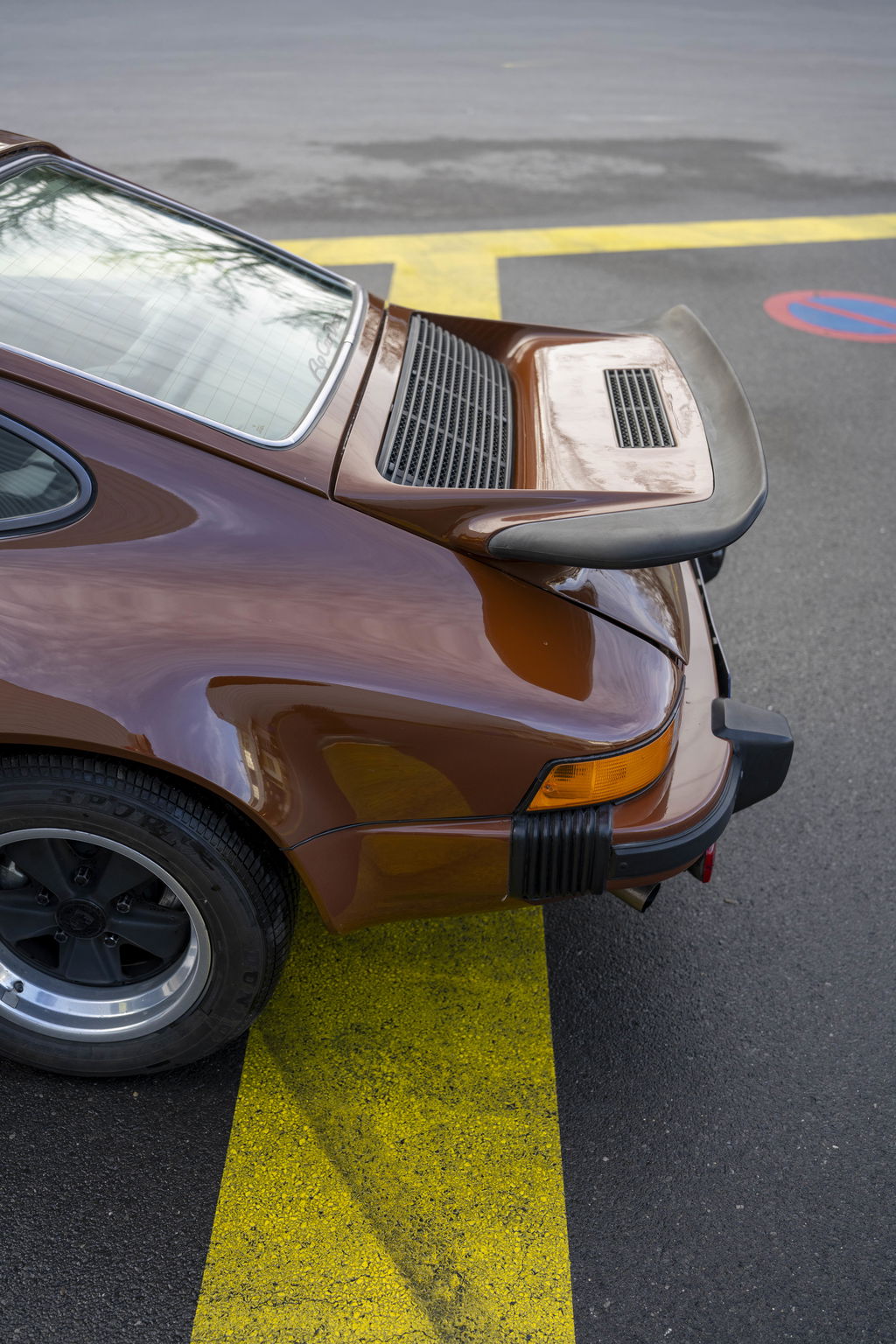 Porsche 911 Carrera 3.0