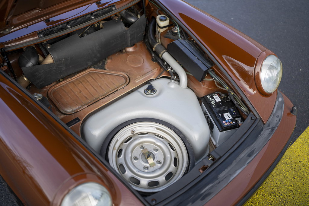 Porsche 911 Carrera 3.0