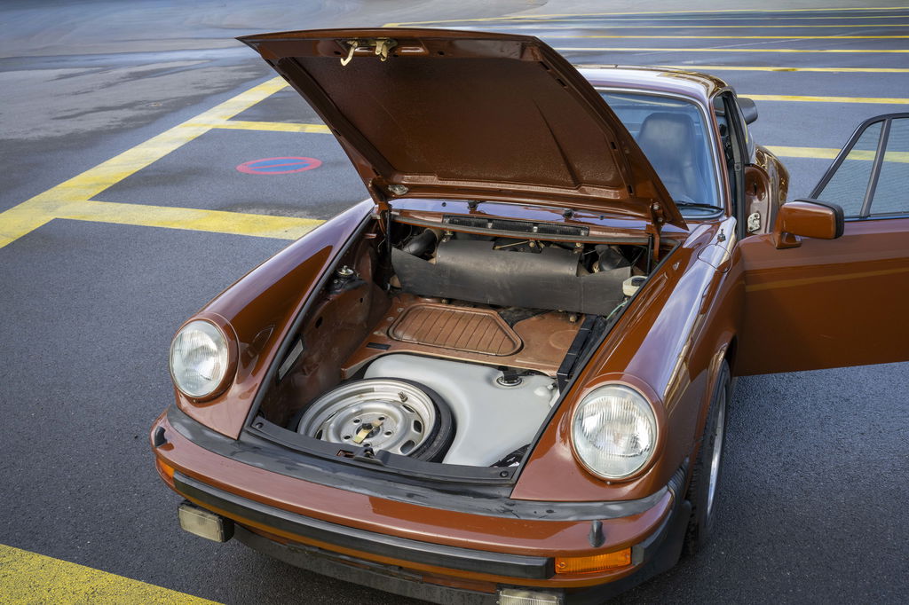 Porsche 911 Carrera 3.0