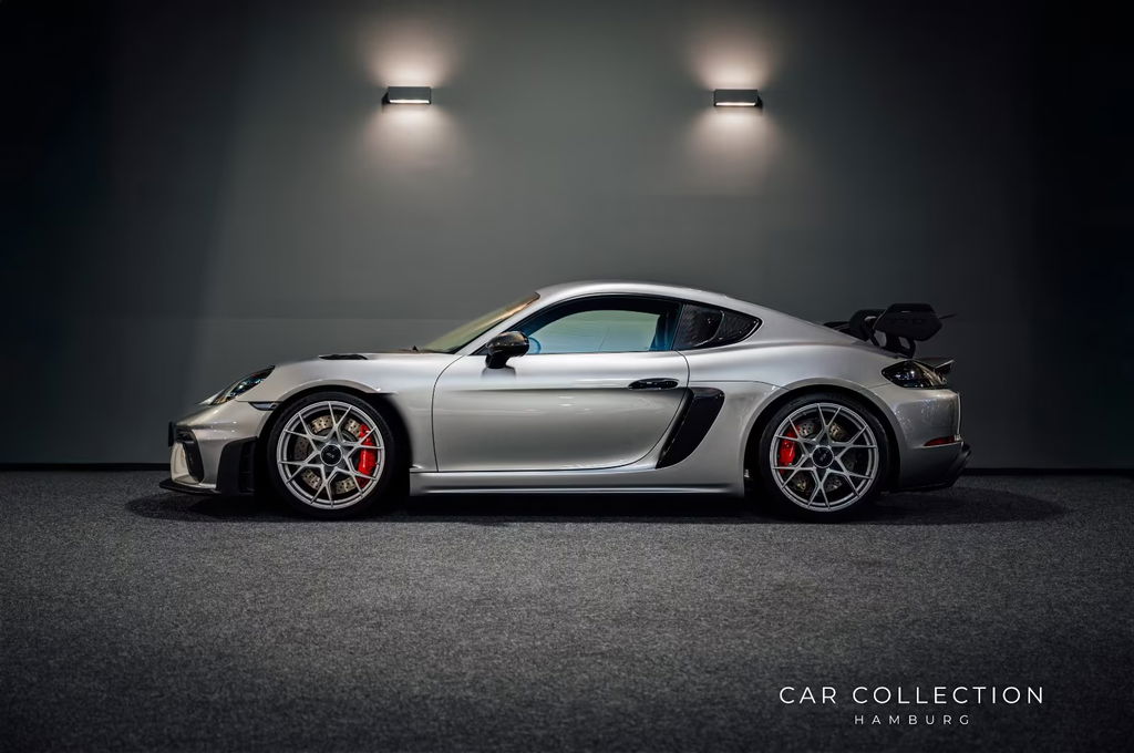 Porsche 718 Cayman GT4 RS