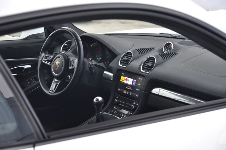 Porsche 718 Cayman GTS 4.0