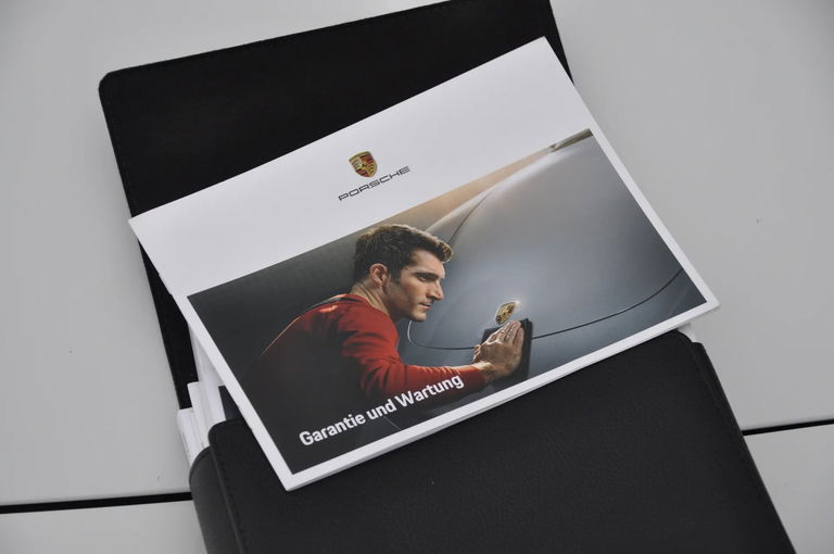 Porsche 718 Cayman GTS 4.0