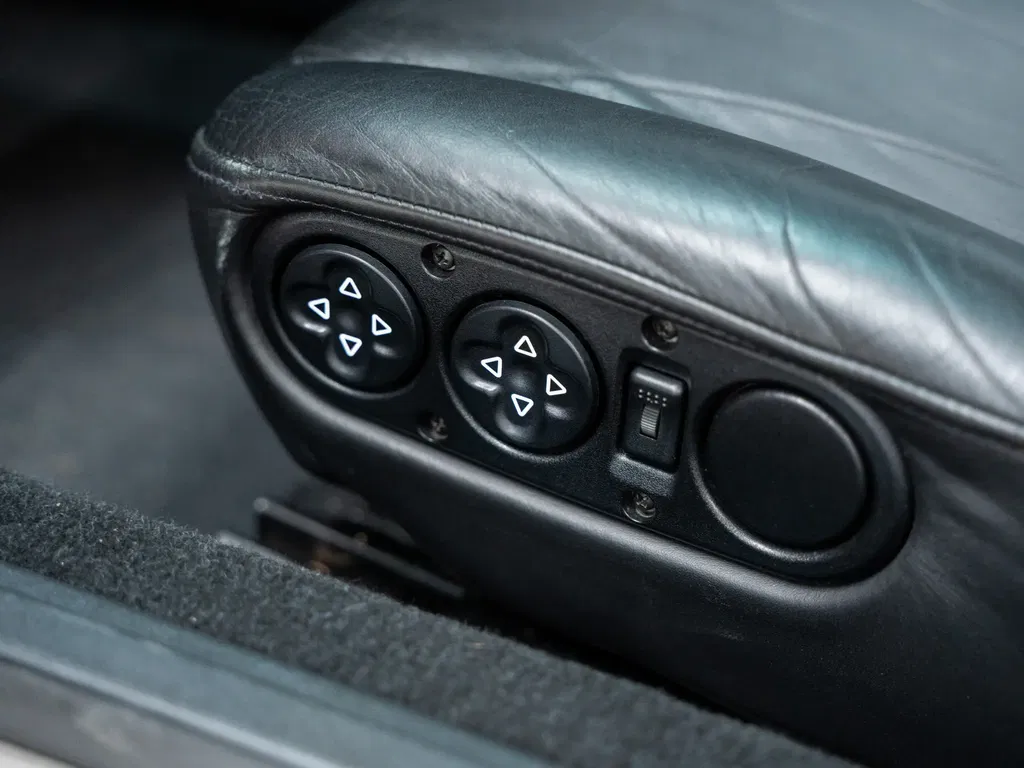 Porsche 993 Carrera 4S