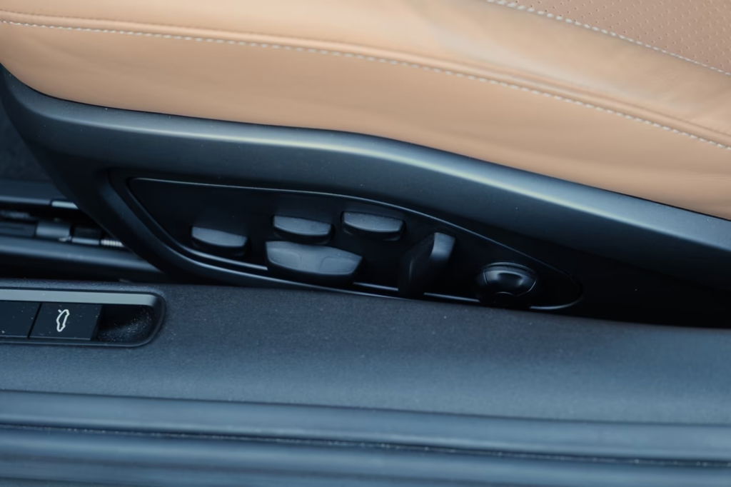 Porsche 992 GT3 Touring