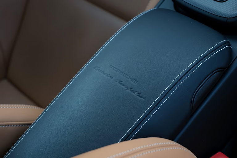 Porsche 992 GT3 Touring