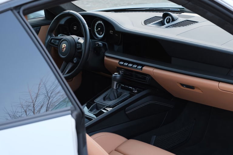 Porsche 992 GT3 Touring