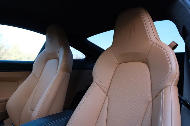 Porsche 992 GT3 Touring