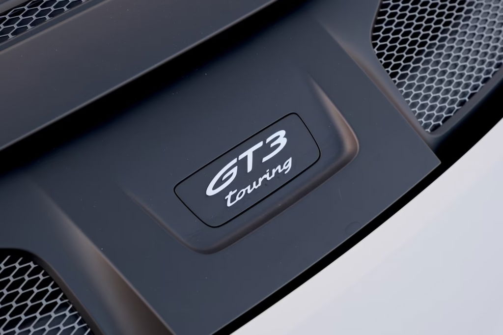 Porsche 992 GT3 Touring