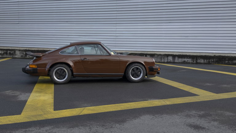 Porsche 911 Carrera 3.0