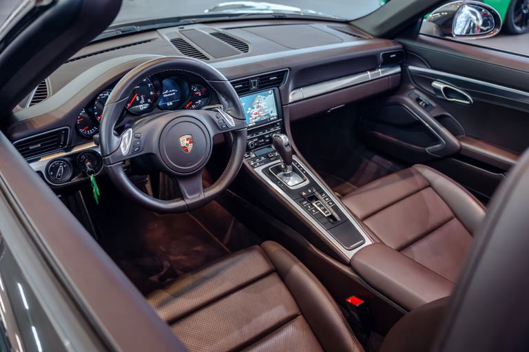 Porsche 991 Carrera 4