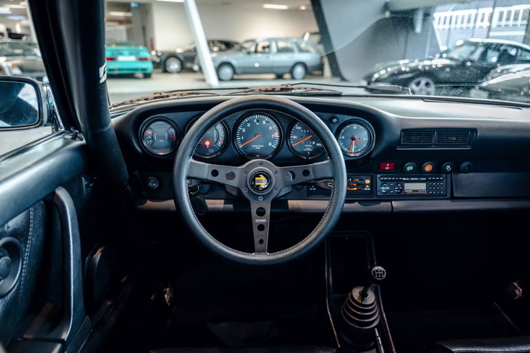 Porsche 911 Carrera 3.0