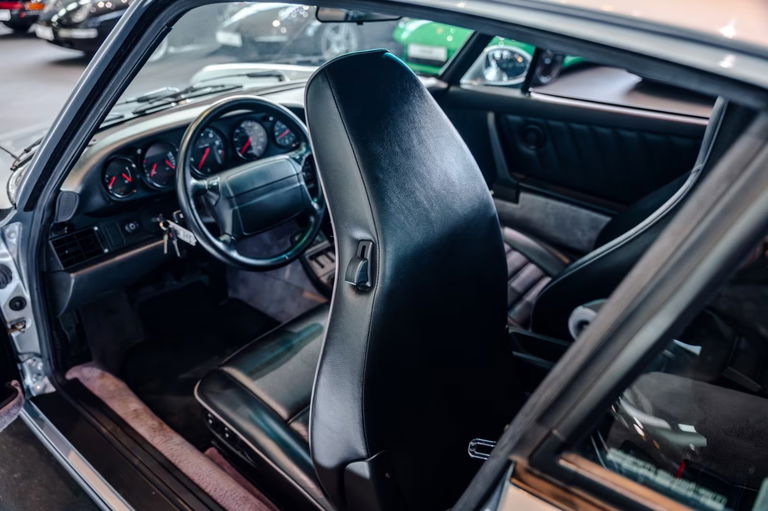 Porsche 964 Carrera 4