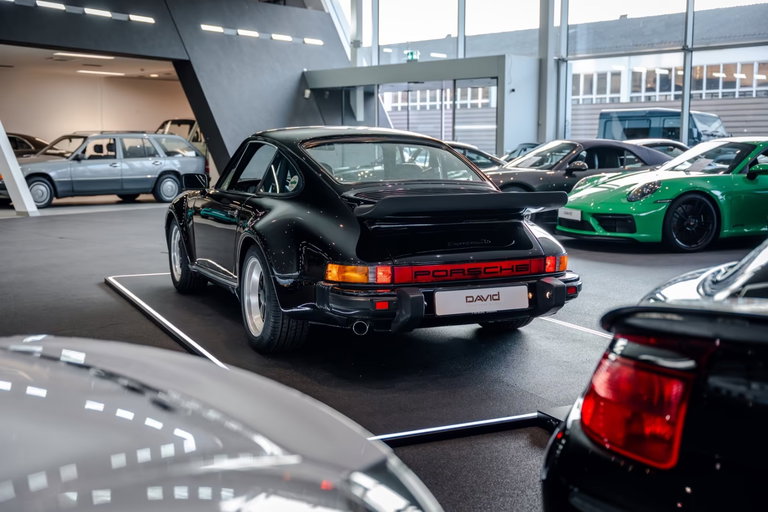 Porsche 911 Carrera 3.0