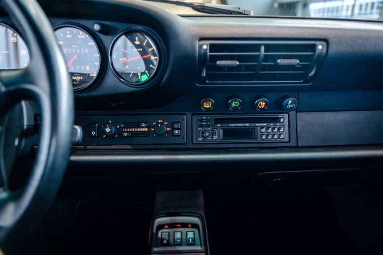 Porsche 964 Carrera 4