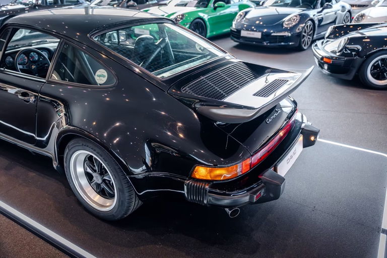 Porsche 911 Carrera 3.0