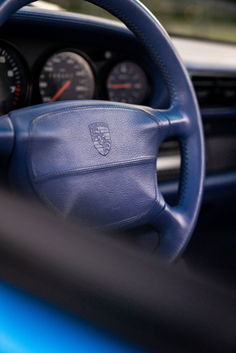 Porsche 993 Carrera 4