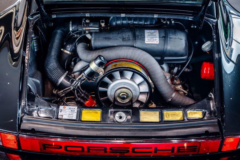 Porsche 911 Carrera 3.0