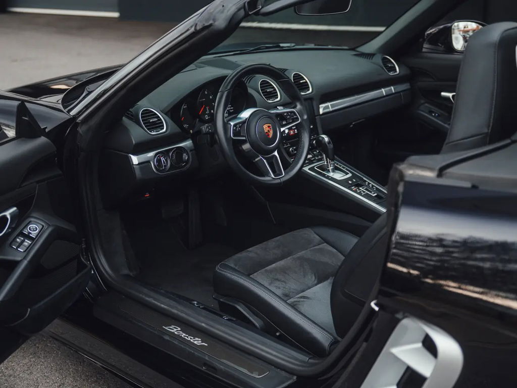 Porsche 718 Boxster