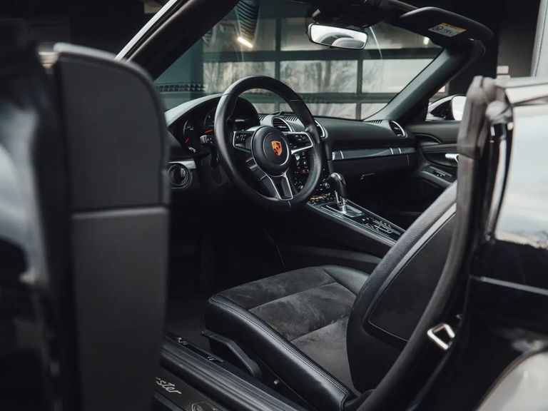 Porsche 718 Boxster