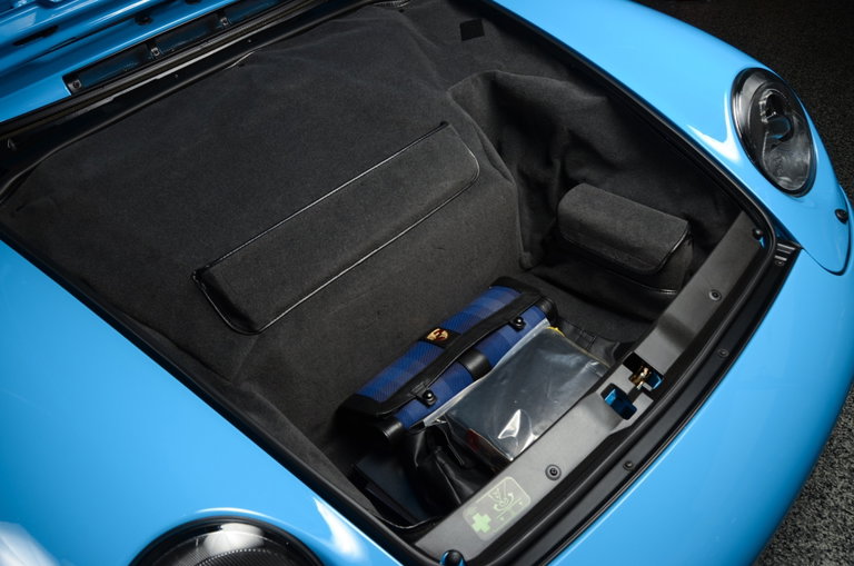 Porsche 993 Carrera 4