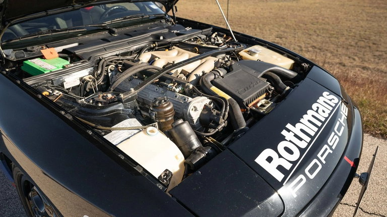Porsche 944 Turbo Cup