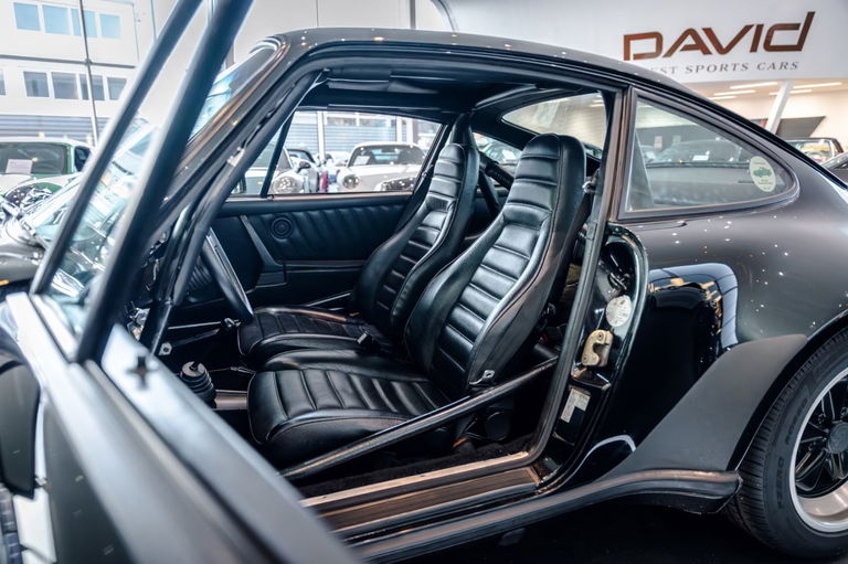 Porsche 911 Carrera 3.0