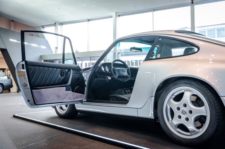 Porsche 964 Carrera 4