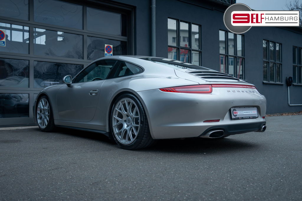 Porsche 991 Carrera 4