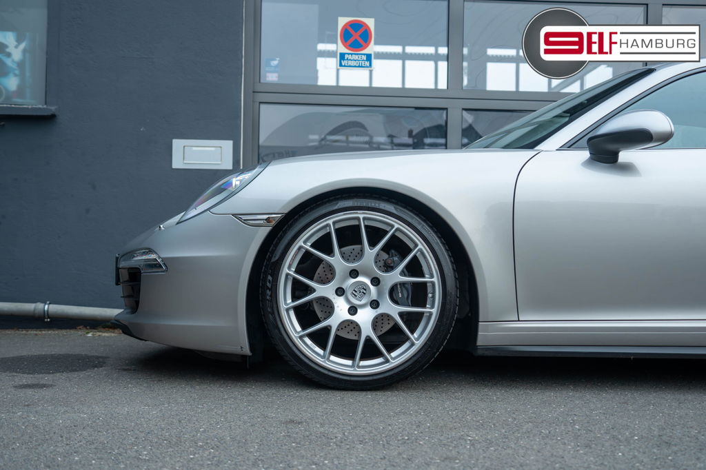 Porsche 991 Carrera 4