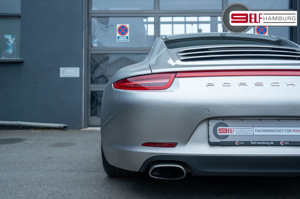 Porsche 991 Carrera 4
