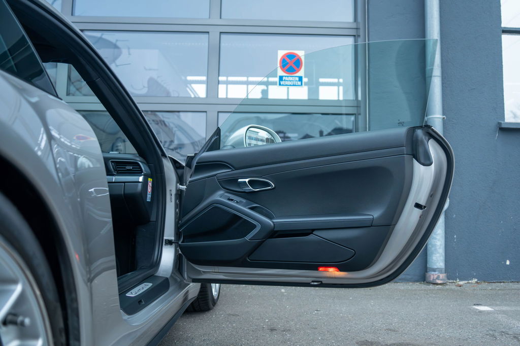 Porsche 991 Carrera 4