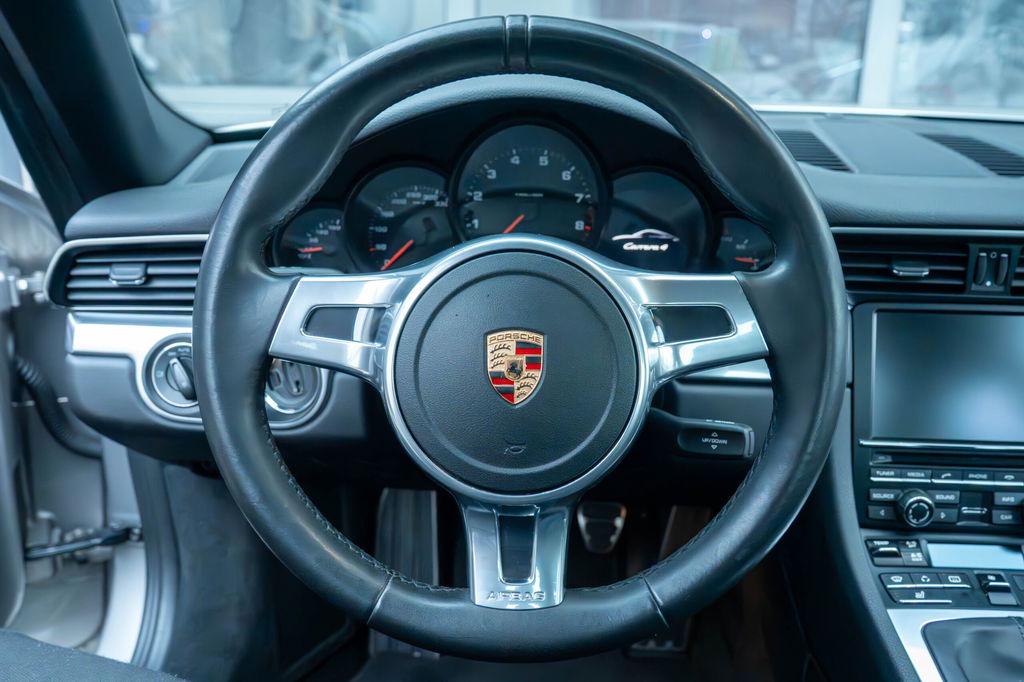 Porsche 991 Carrera 4