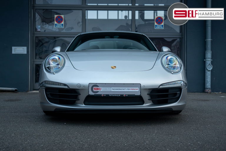 Porsche 991 Carrera 4