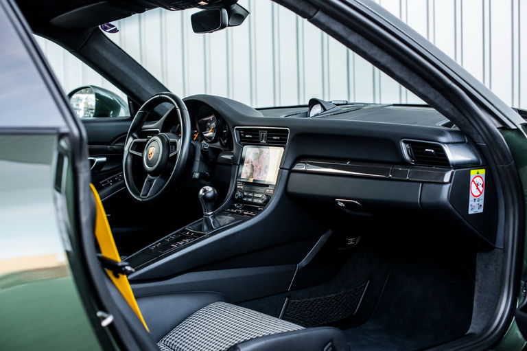 Porsche 991 GT3 Touring