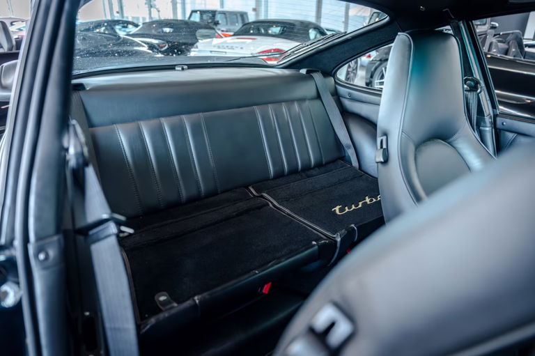 Porsche 911 Turbo 3.3